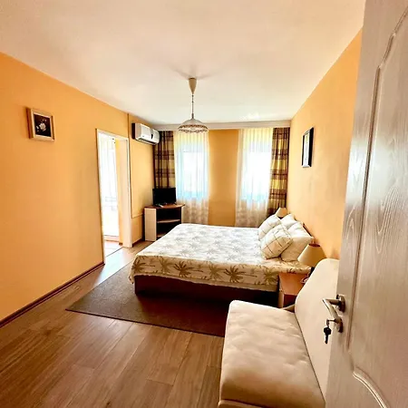 Квартири Велкова Gazde/Camere de închiriat Nesebăr